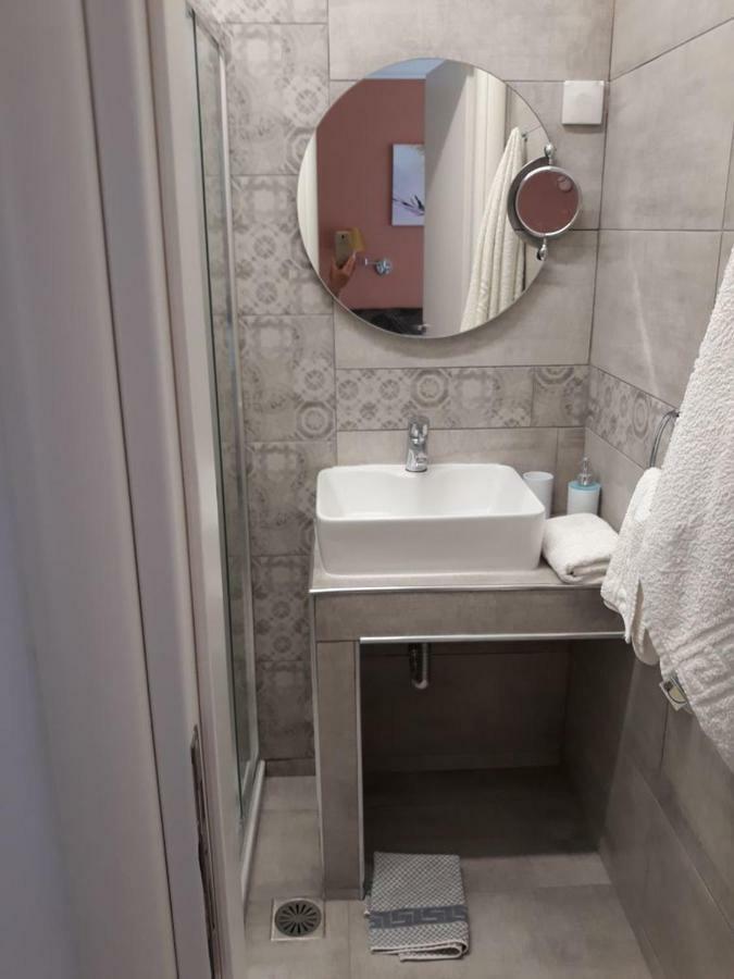 Dolphin Apartments Paleokasztríca Kültér fotó