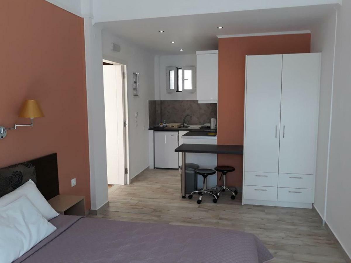 Dolphin Apartments Paleokasztríca Kültér fotó